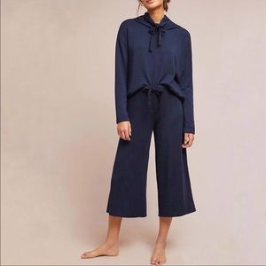 STATESIDE Cropped Terry Sweatpants Culottes Wide Leg Raw Hem Navy pants …